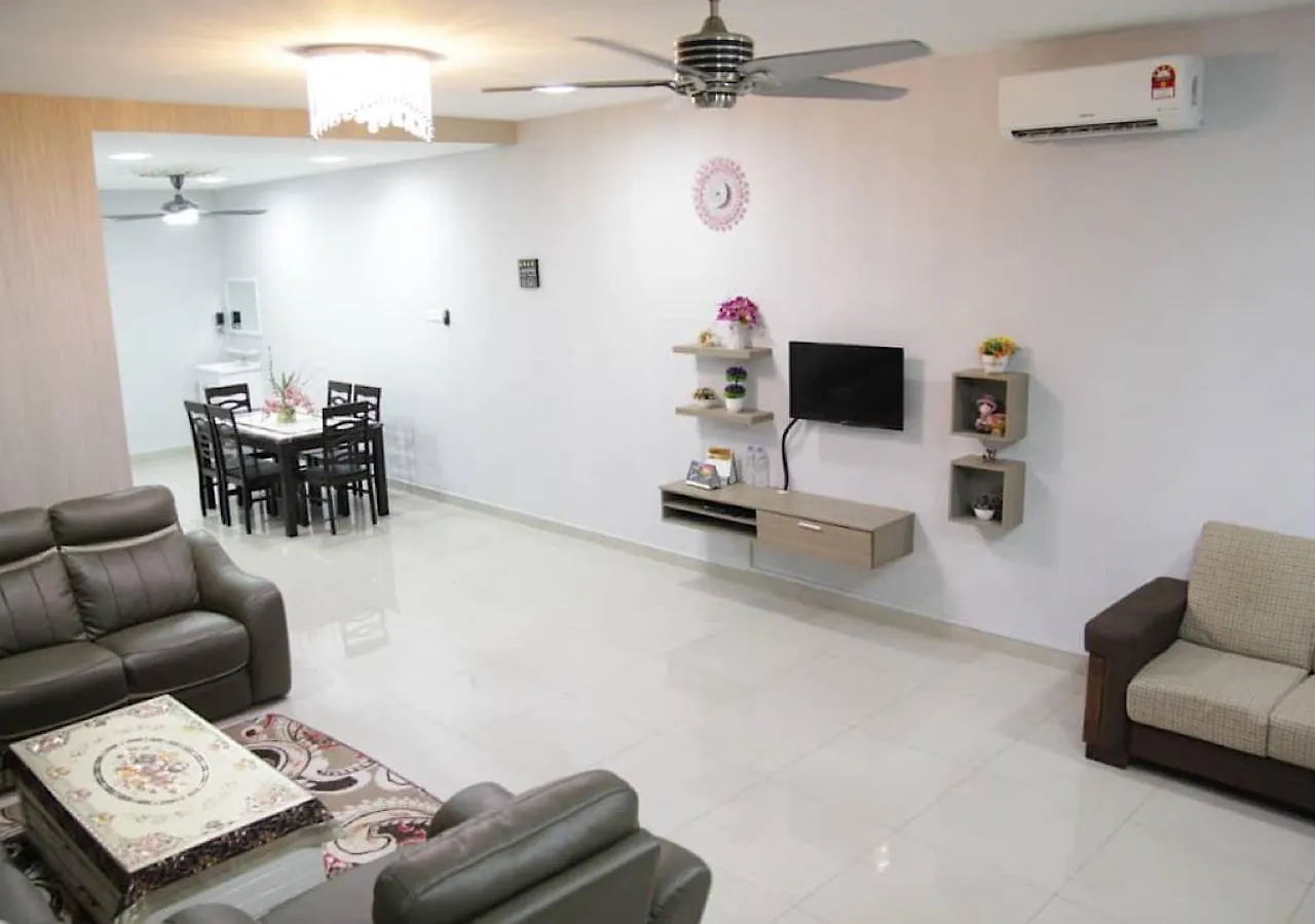 別荘 Homestay Sungai BakapKampong Gurun マレーシア