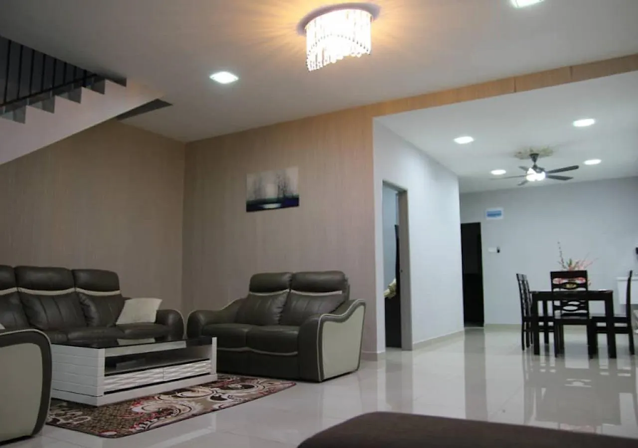 Homestay Sungai BakapKampong Gurun